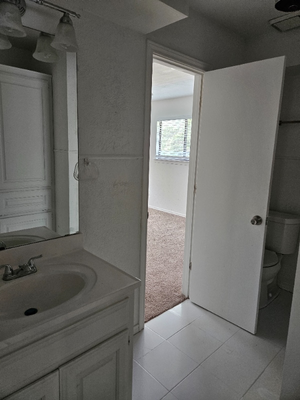 Building Photo - 2427 Richview Ct