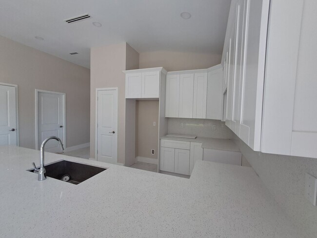 Building Photo - 2838 Tropicana Parkway W