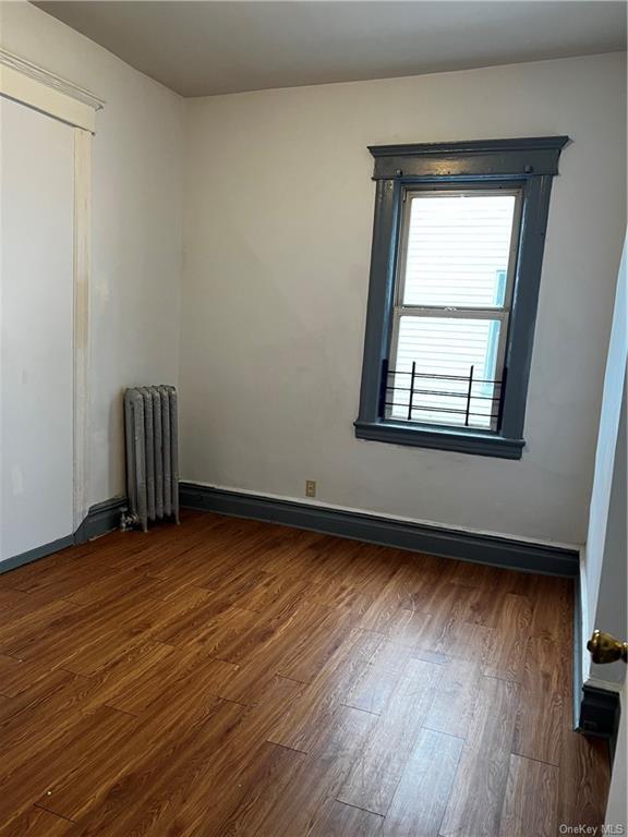 Building Photo - 496 E 3rd St