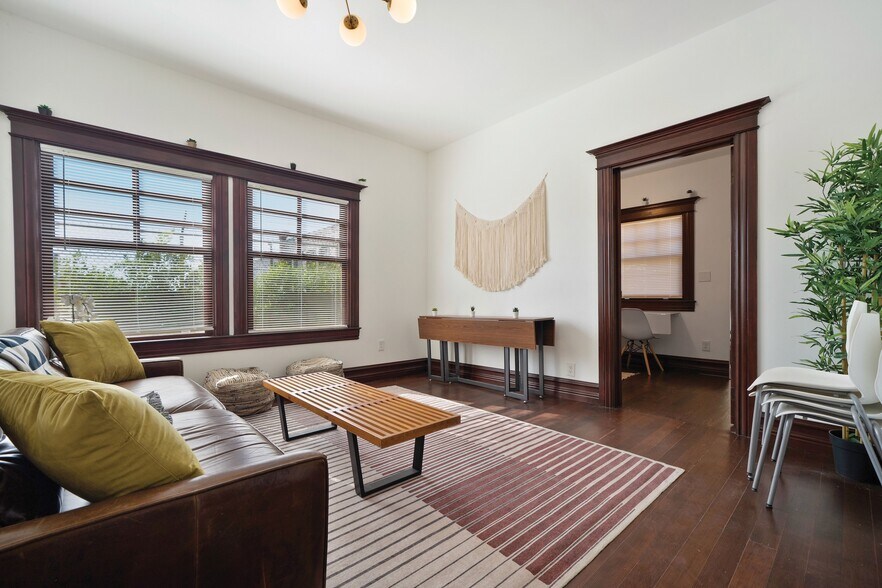 Building Photo - 749 Columbia Ave