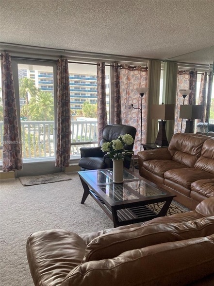 Building Photo - 4020 Galt Ocean Dr