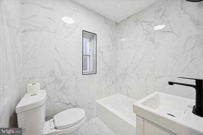 Building Photo - 3111 Gaul St