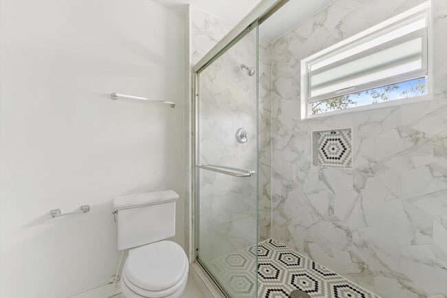 Building Photo - 6289 Crescent Lake Way