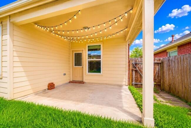 Building Photo - 15718 Egret Field Ln