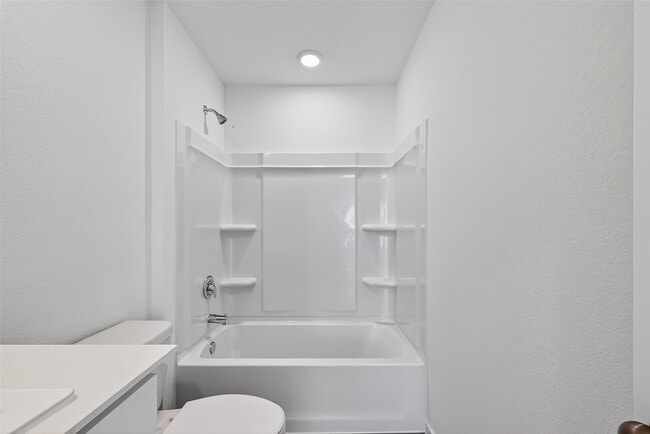 Building Photo - 18510 Autumn Hts Ln