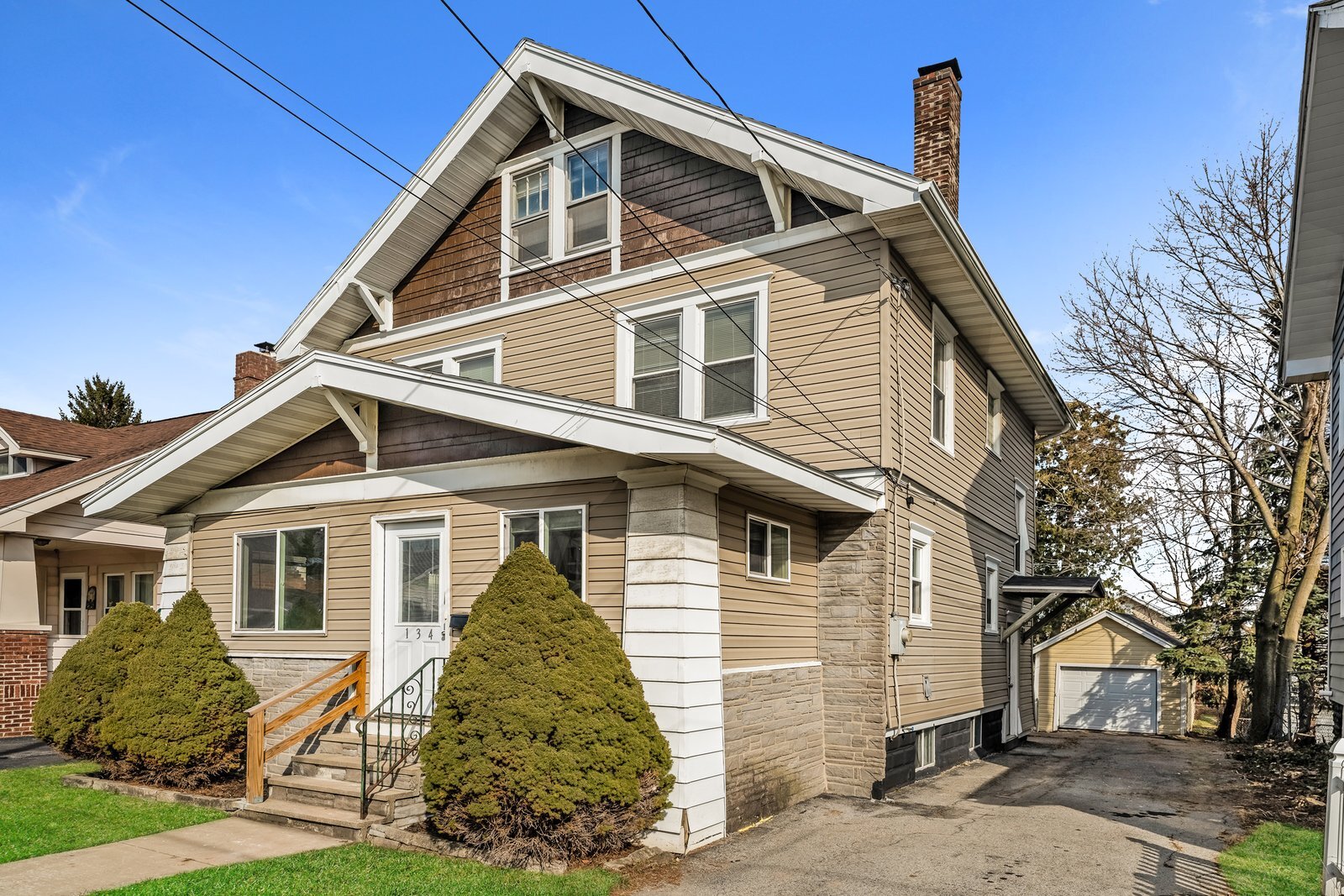 Building Photo - 134 Maplehurst Ave