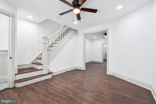 Building Photo - 5551 Addison St