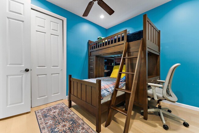 Building Photo - 236 Carina Dr