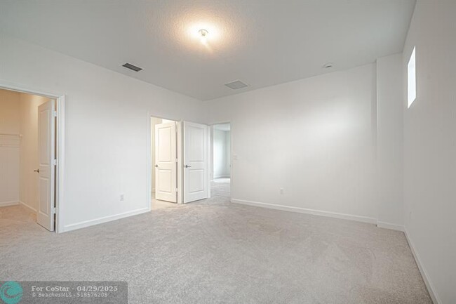 Building Photo - 13411 Peace Pl