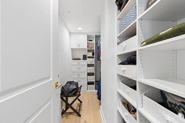 Building Photo - 50 W Broad St