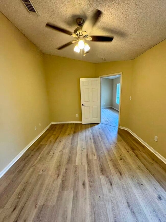Building Photo - 4646 Callery Creek Dr