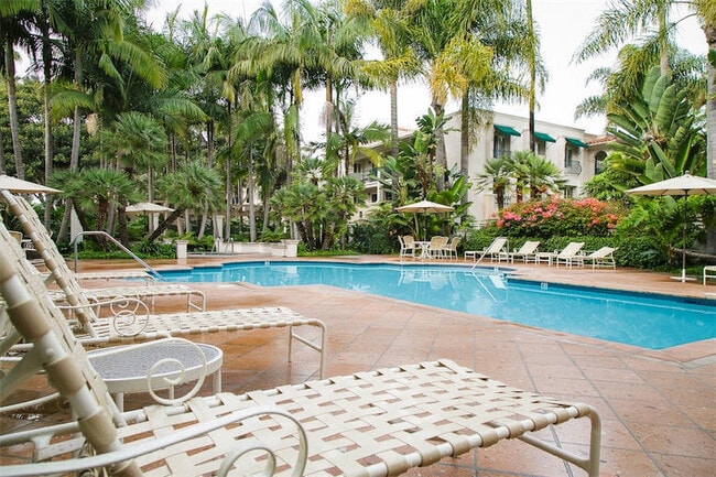 Building Photo - Total Quality Living! This private and qua...