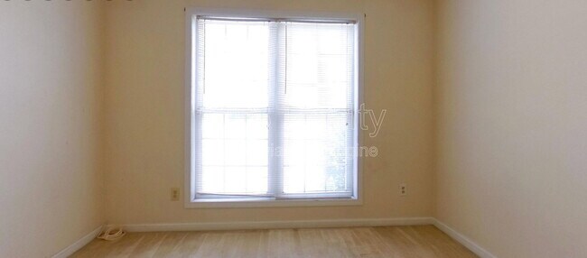 Building Photo - 133 Harbour Lake Dr