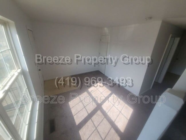 Building Photo - 521 Hope St