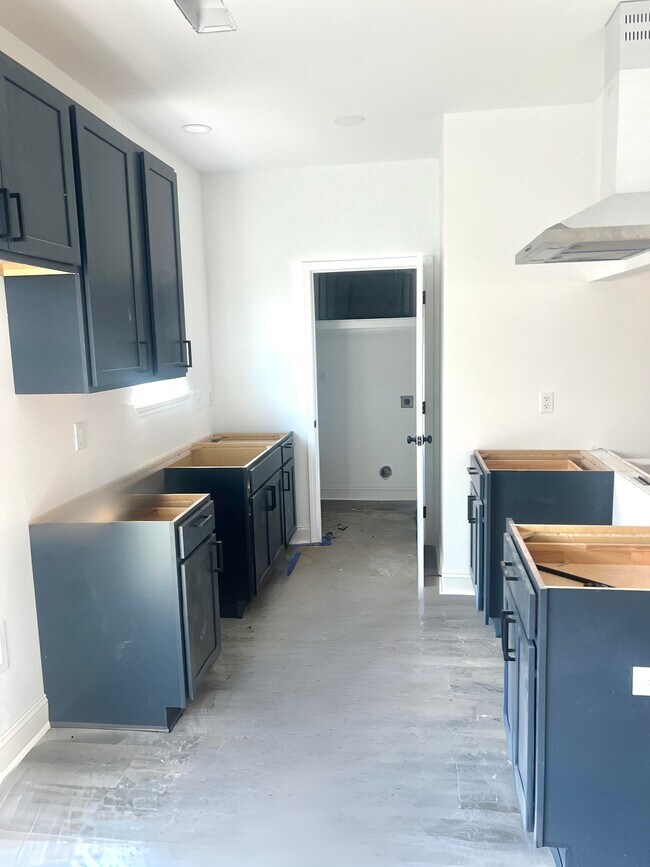 Building Photo - 322 Lincolnshire Square