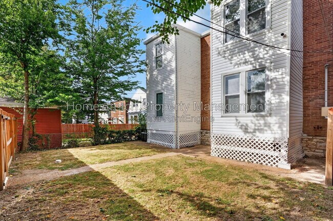 Building Photo - 3706 Meramec St