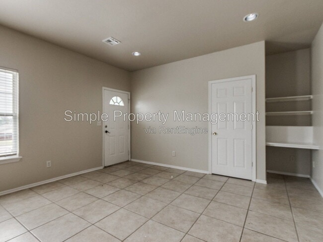 Building Photo - 14625 Gilbert St