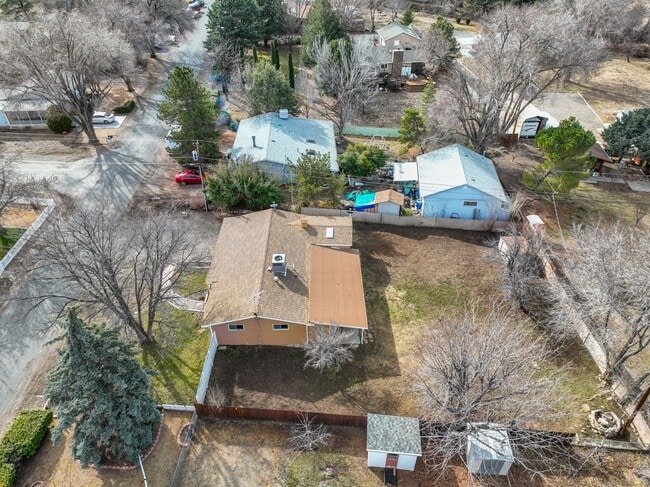 Building Photo - Home for Rent Near Willow Lake!