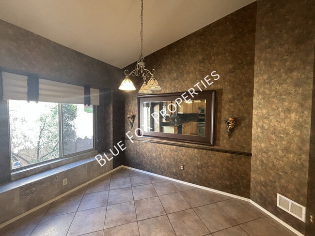 Building Photo - 9511 E Briana Ln