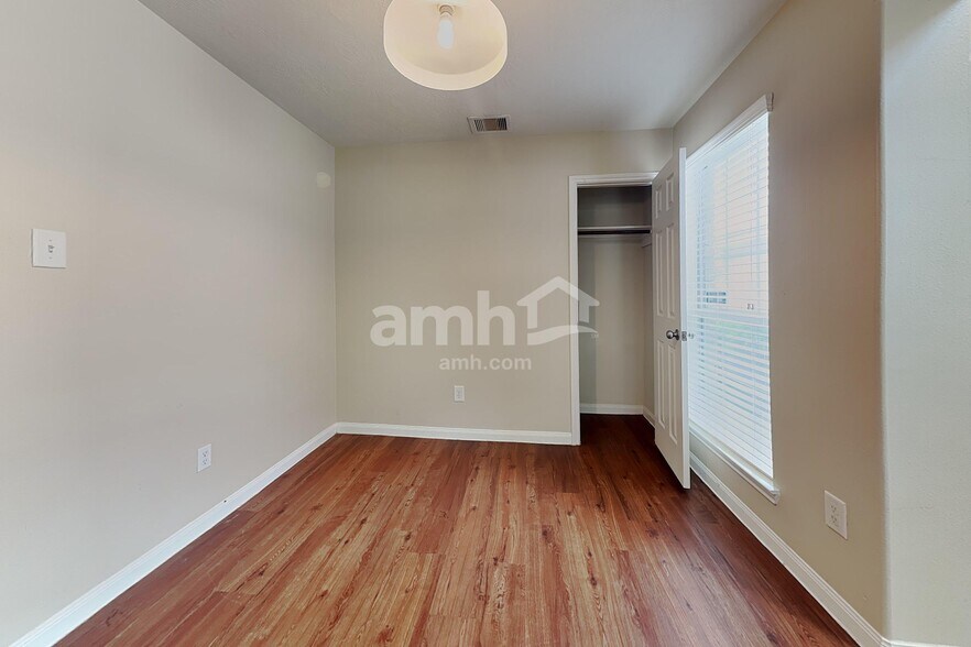 Building Photo - 15458 Bammel Oaks Ct