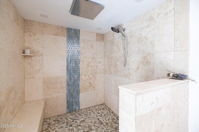 Building Photo - 5442 S Hurricane Ct