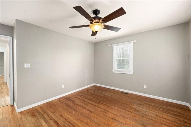 Building Photo - Charming, recently renovated 3-bed, 2.5 bath Ranch for rent in Milford, $2,200/month. Available e...