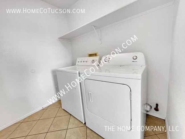 Building Photo - 7622 W August Moon Pl