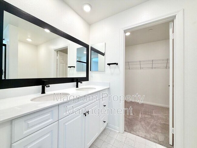 Building Photo - 28441 Dusky Willow Dr