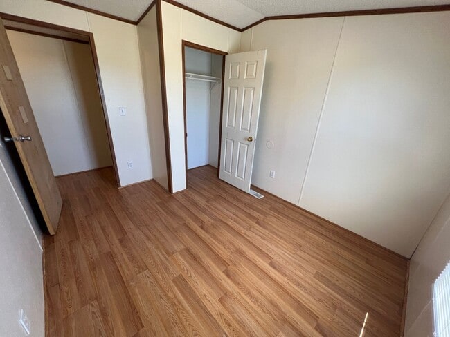 Building Photo - 3 Bed 2 Bath Updated Mobile Home w/ Fenced...
