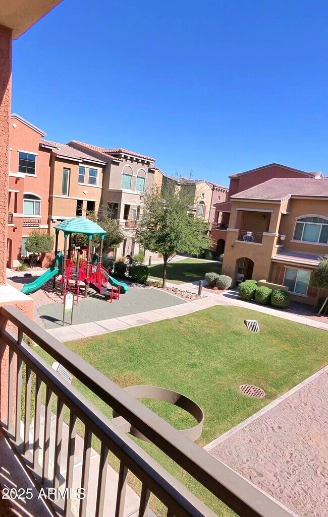 Building Photo - 240 W Juniper Ave