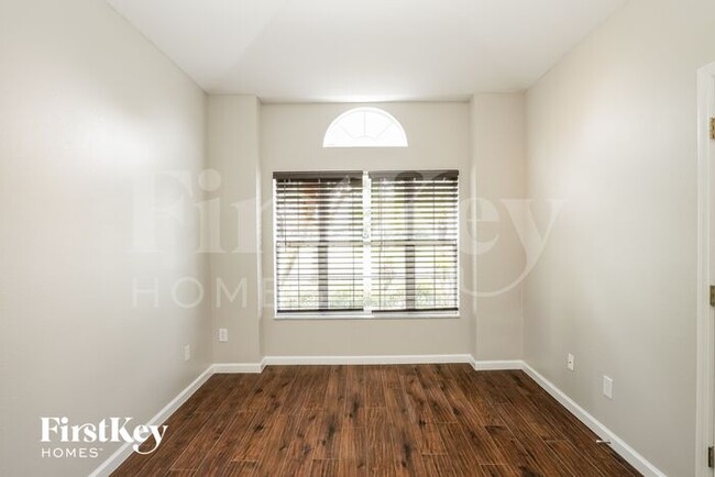 Building Photo - 13549 Hawk Lake Dr