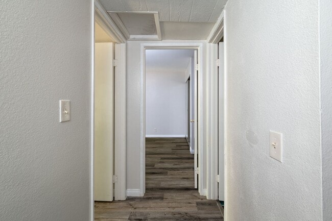 Building Photo - 2 bed 1 bath unit in Hacienda Heights, CA 91745