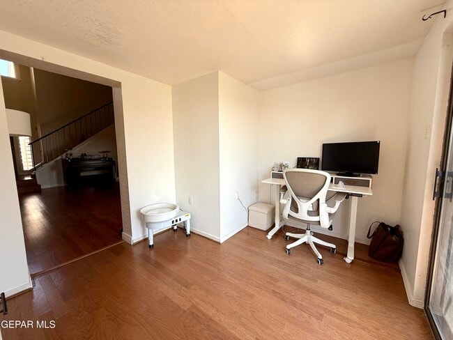 Building Photo - 7040 Portugal Dr