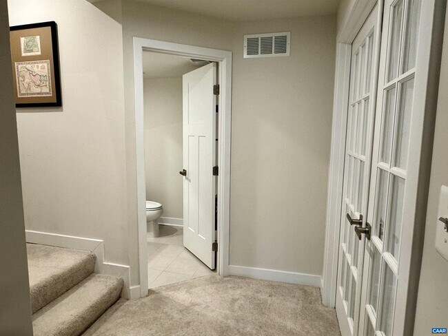 Building Photo - 2034 Landon Ln