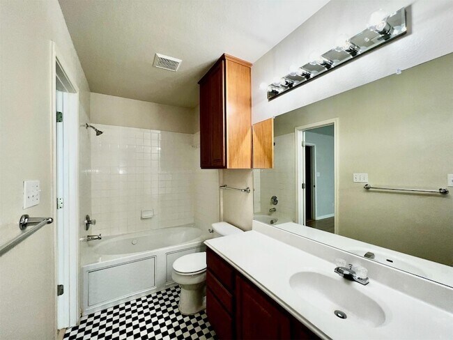 Building Photo - 803 Sable Trail Ct
