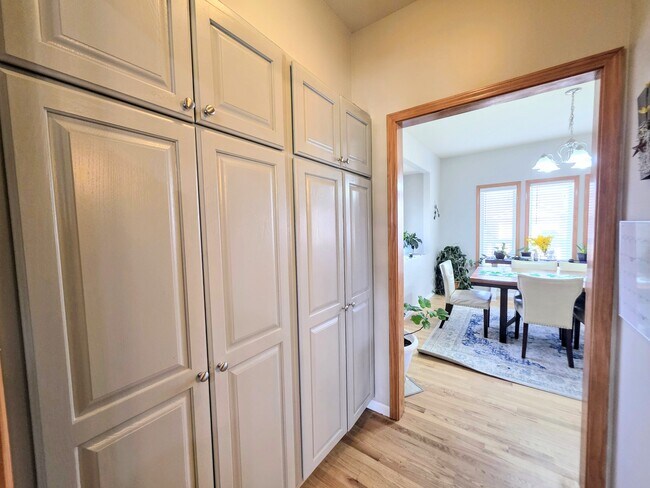 Building Photo - 4506 Kelsey Dr