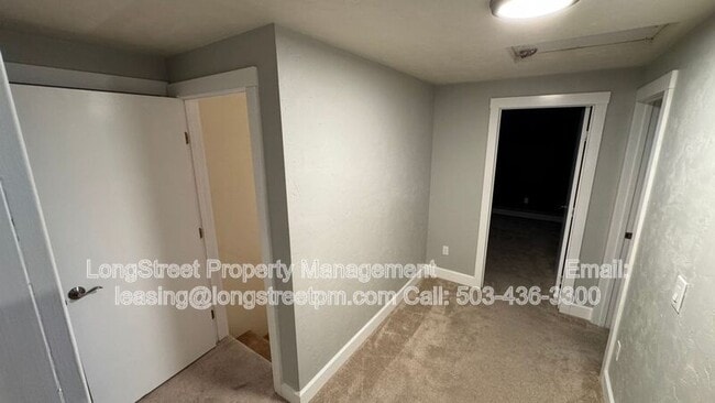 Building Photo - 2995 Fir Oaks Dr SW