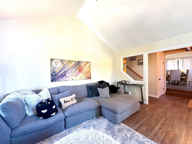 Building Photo - 24573 Altdorf Dr