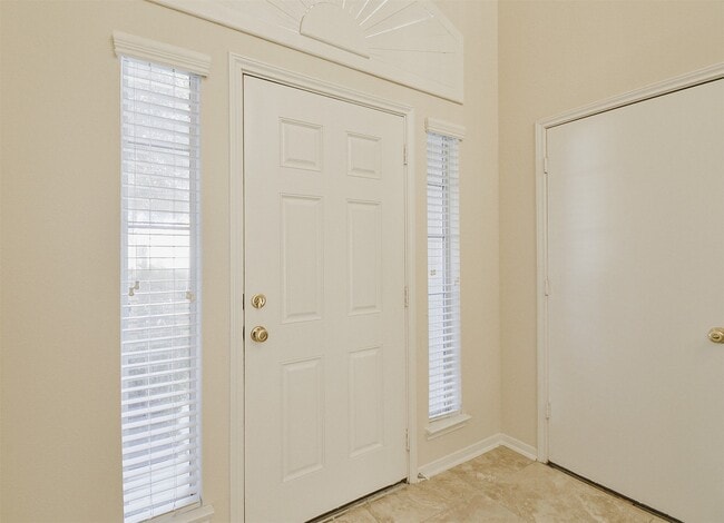 Building Photo - 6614 Halcyon Days Dr