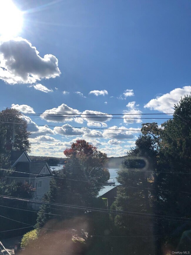 Building Photo - 76 Bayview Ave