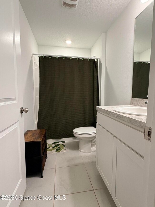 Building Photo - 341 Titan Rd SE