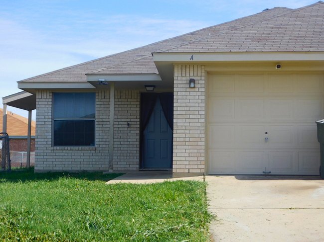 Primary Photo - 2803 Alma Dr