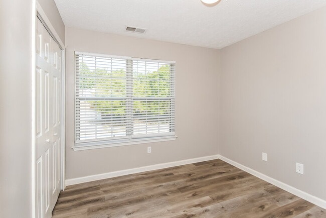Building Photo - 5502 Somer Ridge Ct