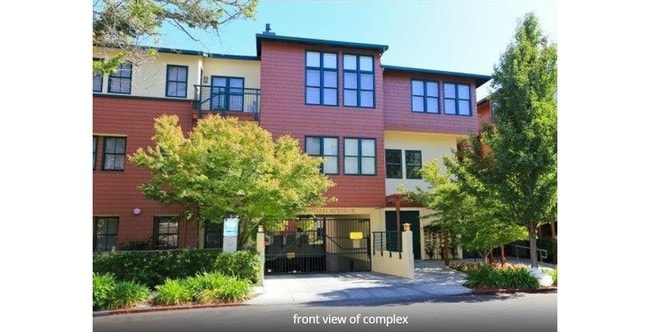 Building Photo - 435 Sheridan Ave