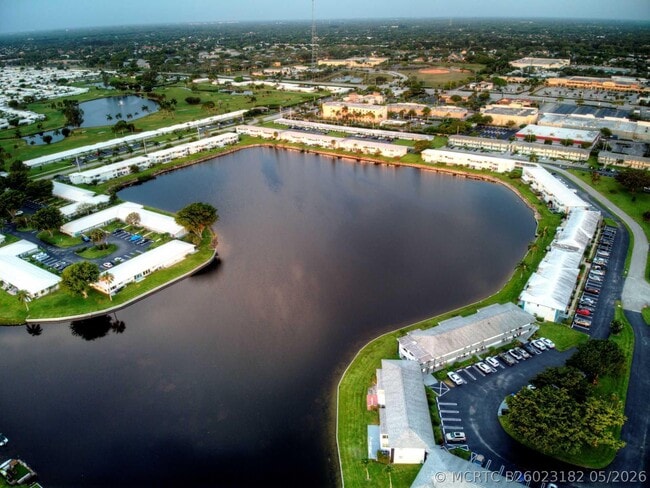 Building Photo - 1801 Ocean Dr