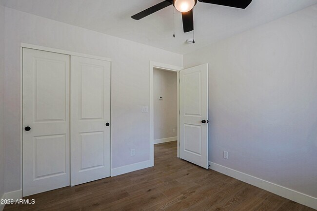 Building Photo - 454 S Pioneer