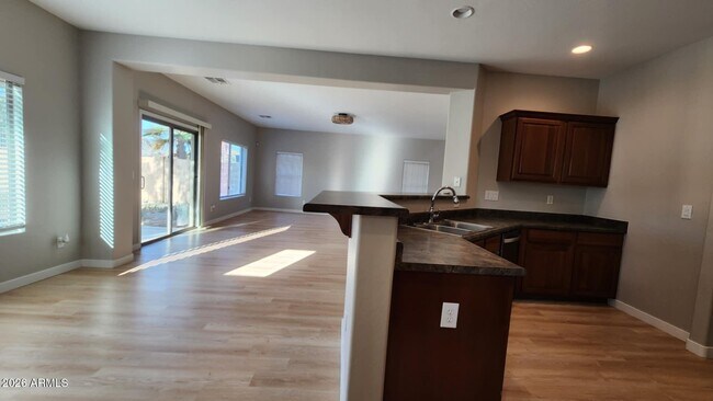 Building Photo - 41393 W Capistrano Dr