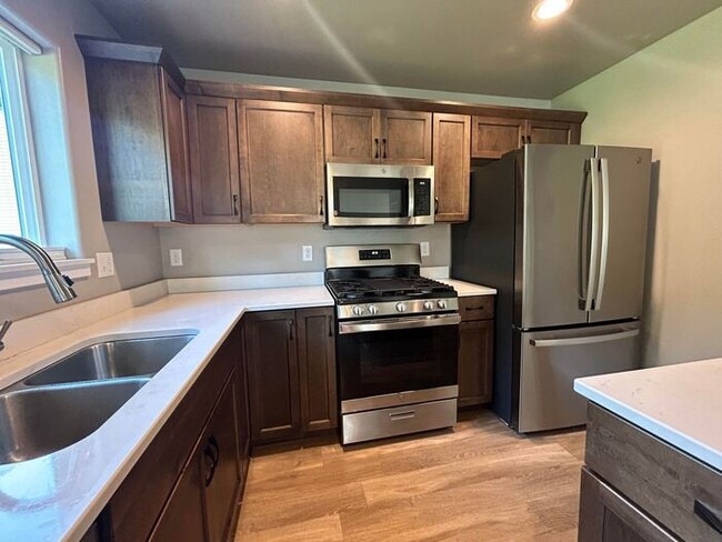 Building Photo - $2,550 | 4 Bedroom, 3.5 Bathroom House | C...