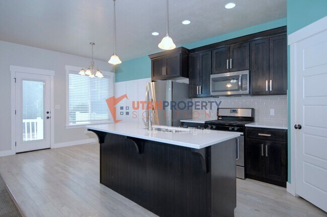 Building Photo - 15351 Tarawa Dr