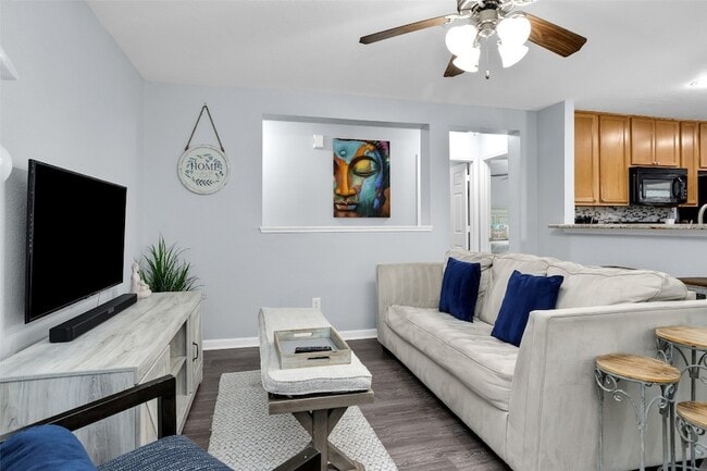 Building Photo - 3015 Beacon Grove St